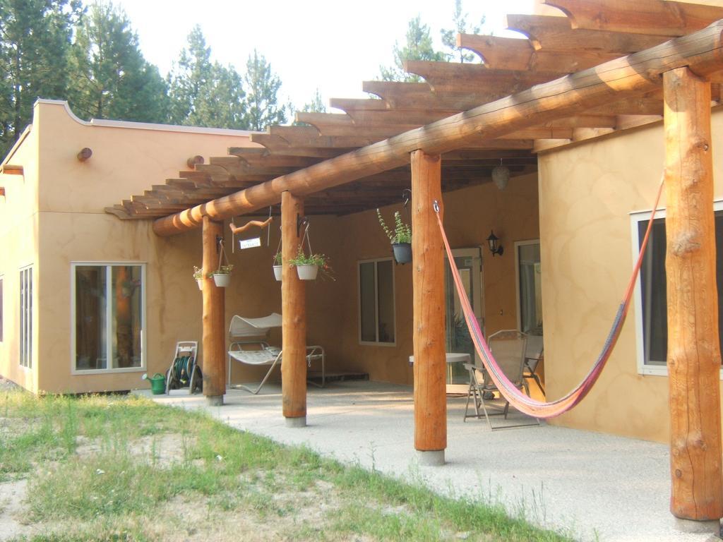 Baergnaescht B&B Osoyoos Exterior photo