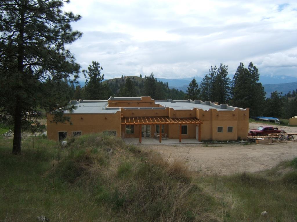 Baergnaescht B&B Osoyoos Exterior photo