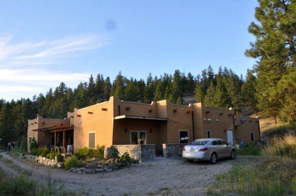 Baergnaescht B&B Osoyoos Exterior photo